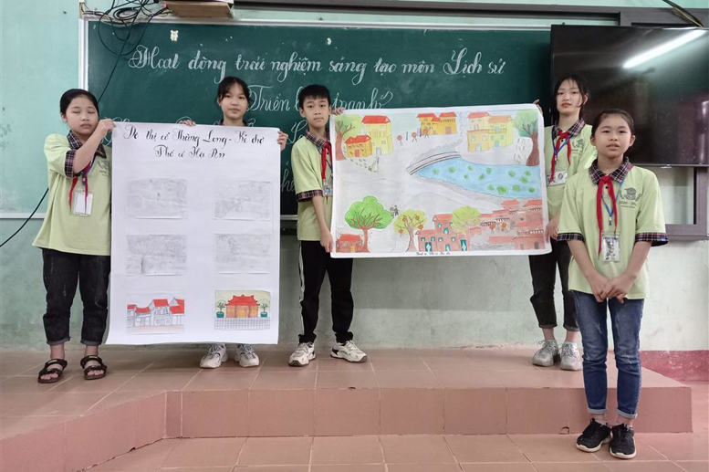 Nhóm 2 lớp 7B thuyết trình sản phẩm