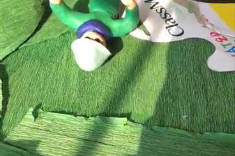 Mô hình người lính từ đất nặn