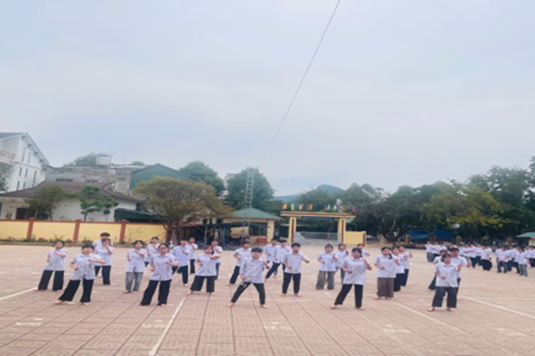 Hình ảnh  học sinh tham gia thi đấu 